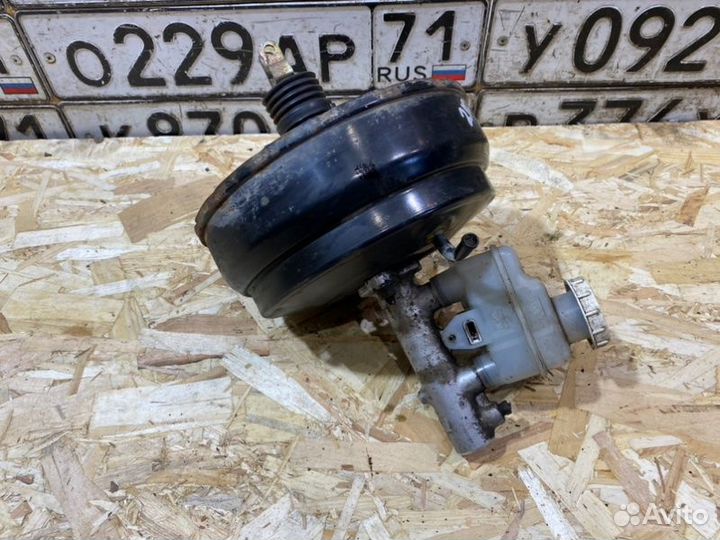 Вакуумный усилитель с гтц Mitsubishi Lancer 4G18