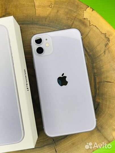 iPhone 11, 64 ГБ