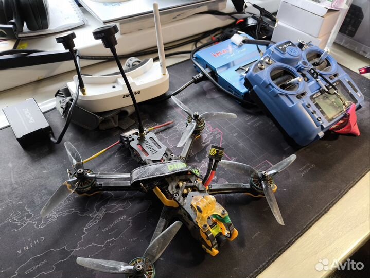 Fpv дрон с очками и пультом. (Roma F5 v2)