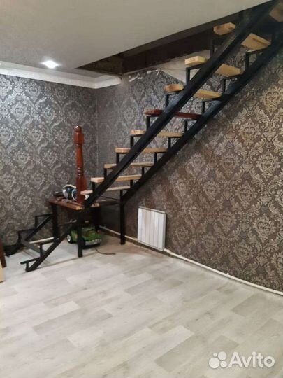 Каркас металлический для лестницы