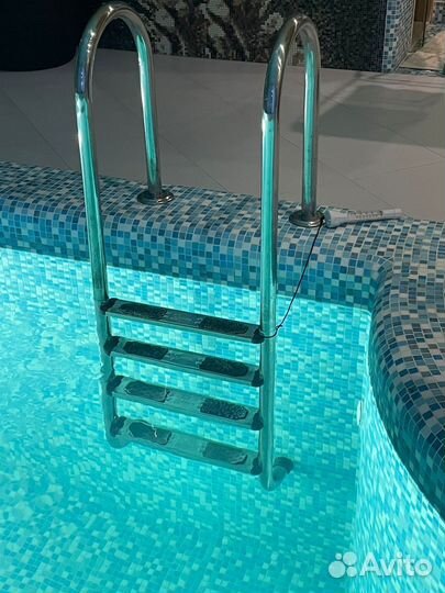 Лестница для бассейна