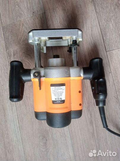 Продаю Фрезер Вихрь фм-68