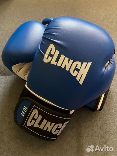 Боксерские перчатки 