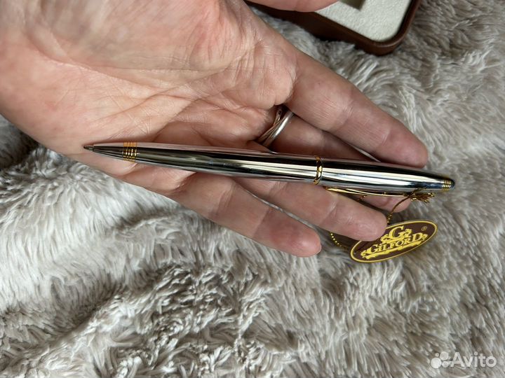 Подарочнвй набор ручка и брелок