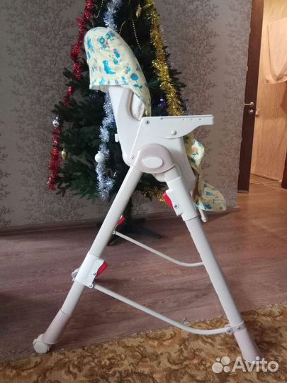 Детский стульчик для кормления hippy