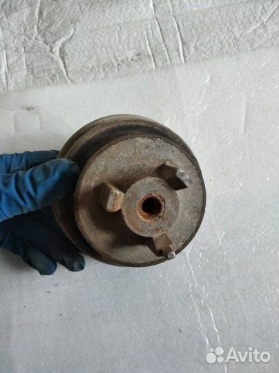 Опора двигателя Mercedes-Benz E-Class W210