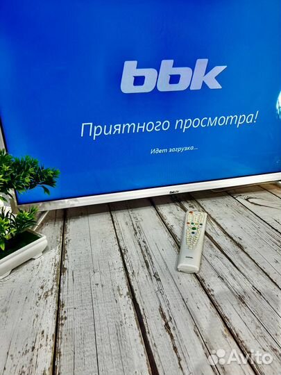 SMART телевизор BBK 32