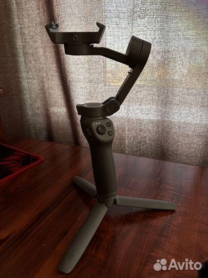 Стабилизатор DJI Osmo mobile 3