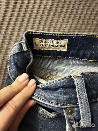 Джинсы levis premium женские