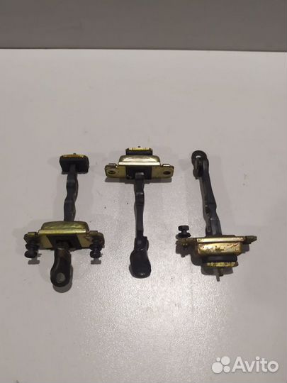 Ограничители дверей Hyundai Sonata 5