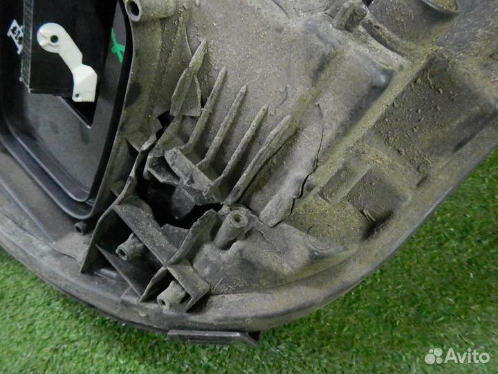 Фара правая Mercedes-Benz E-Class