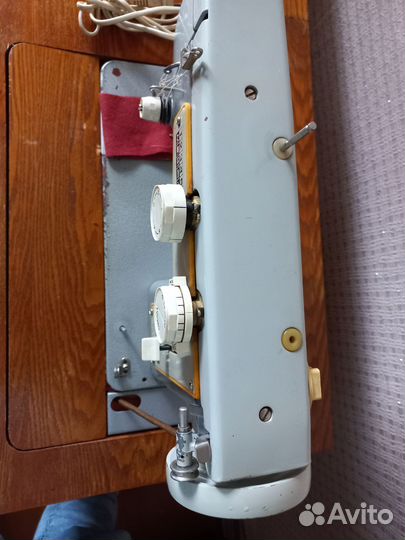 Швейная машина Чайка