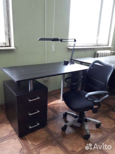 Компьютерный стол + кресло