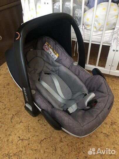 Автокресло (автолюлька) maxi cosi pebble