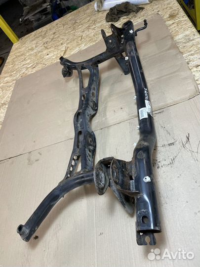 Балка задней подвески подрамник Фольцваген Гольф 6