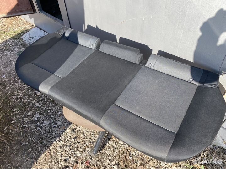Задние сидения Skoda Rapid