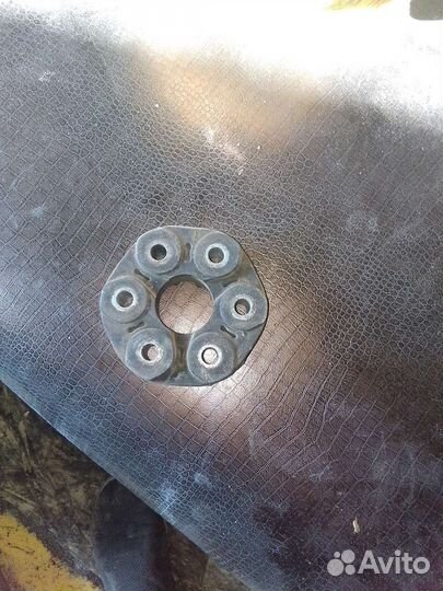 Запчасти на opel omega b