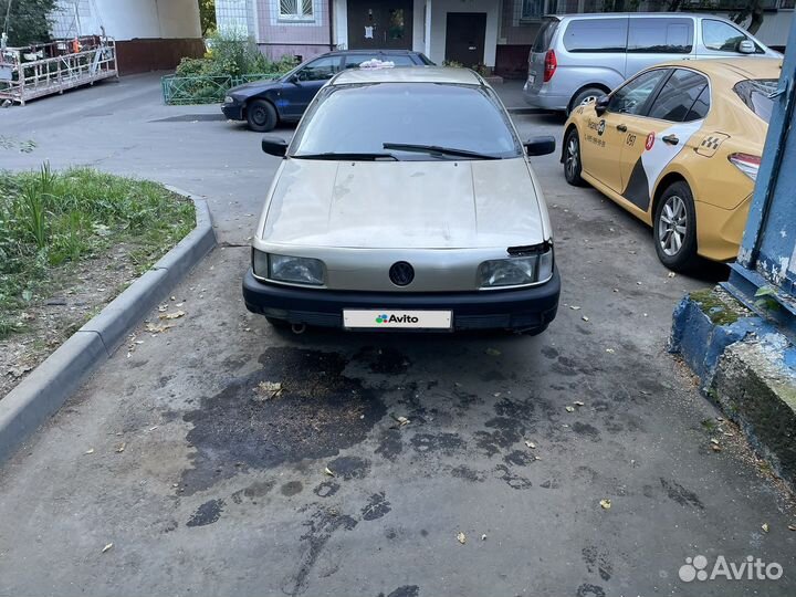 Volkswagen Passat 1.8 МТ, 1989, 300 000 км