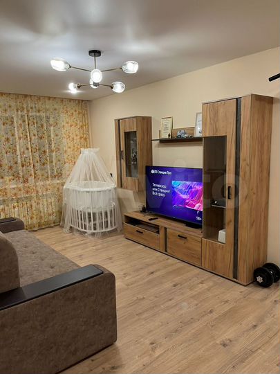 1-к. квартира, 33 м², 1/9 эт.