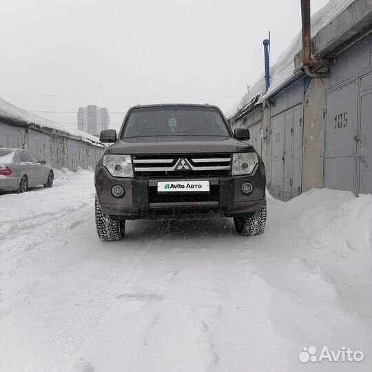 Mitsubishi Pajero 3.0 AT, 2010, 231 000 км