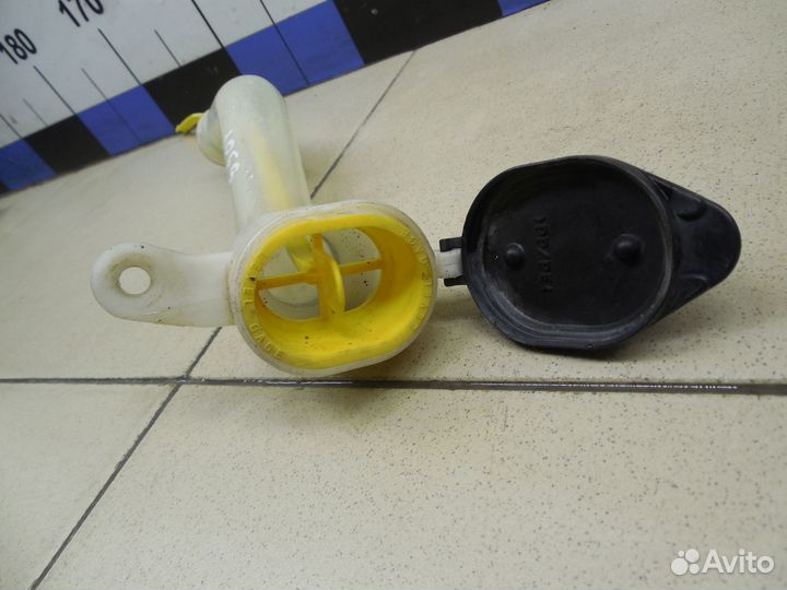 Горловина бачка омывателя Auris (E15) 2006-2012