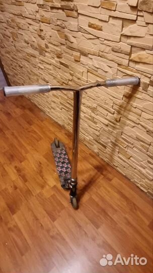 Дека на трюковой самокат