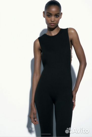 Комбинезон Zara со стразами по бокам новый
