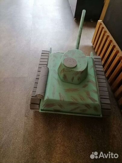 Танк из дерева