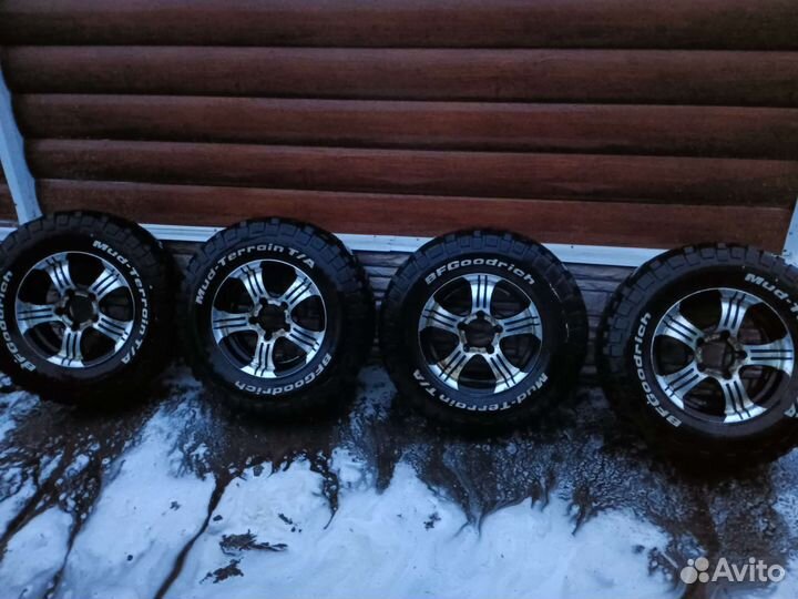 Bfgoodrich Mud-Terrain T/A 245/75 R16