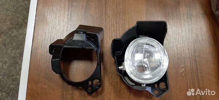 Кронштейн противотуманки Mazda 3