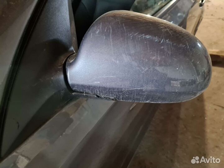 Зеркало левое hyundai i30.2010 год