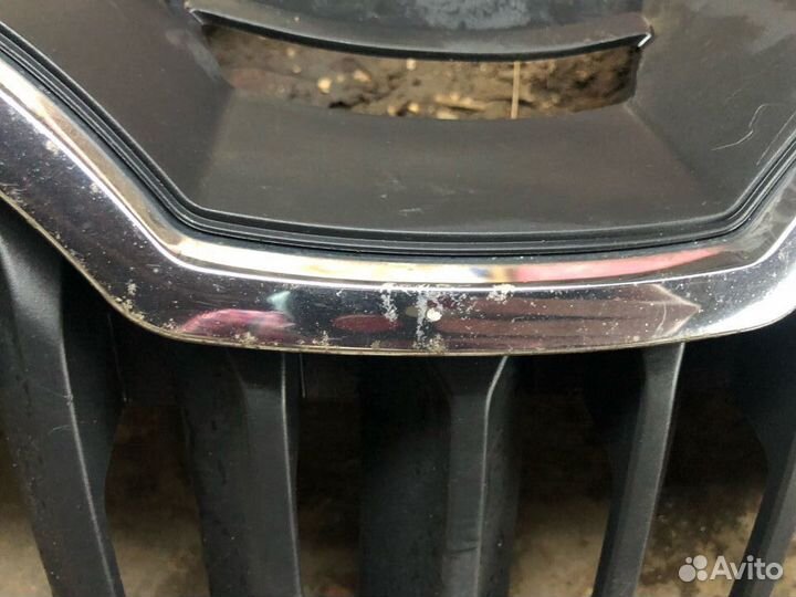 Решетка радиатора Skoda Rapid