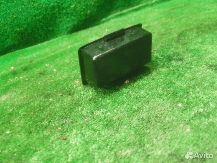 Пепельница задняя Mazda 6 седан 2.0 2006