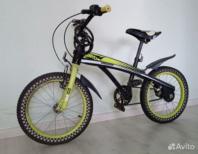 Детский велосипед Hot Wheels