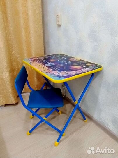 Детский стол и стул