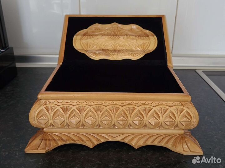 Шкатулка для украшений