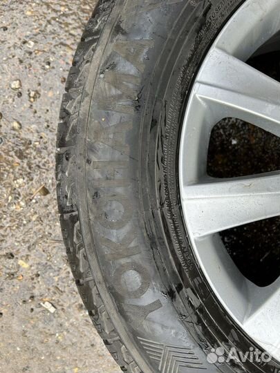 Yokohama 235/65 R17 Оригинальные колеса на Touareg