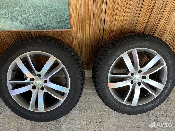 R18 Nokian Tyres Hakkapeliitta 9 SUV 235/55, PCD 5x112 DIA 66.6