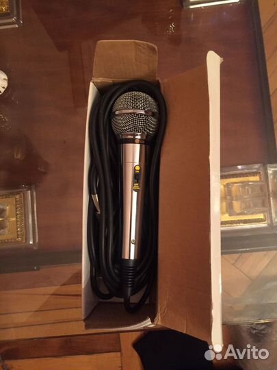 Микрофон для караоке LG