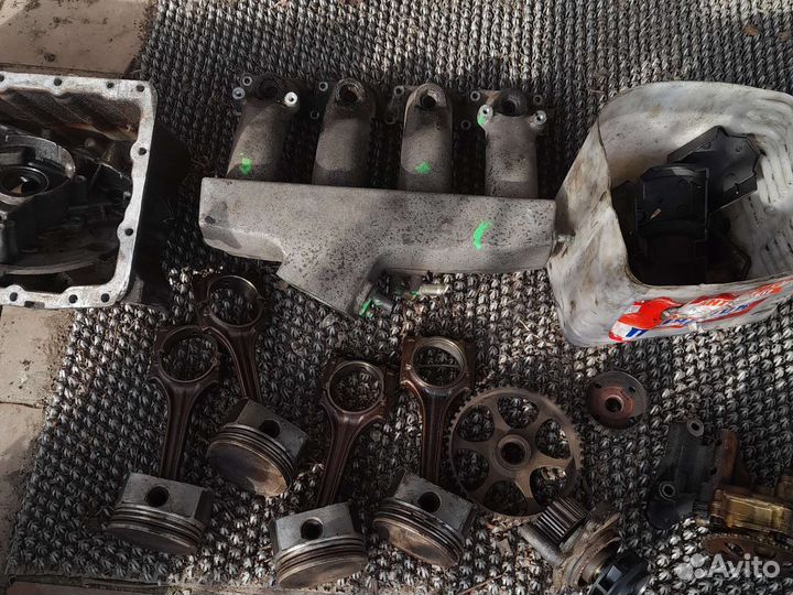 Двигатель в разборе VAG