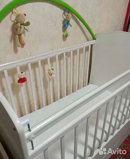 Детская кроватка