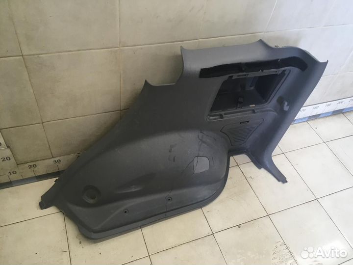 Обшивка багажника RAV 4 2000-2005