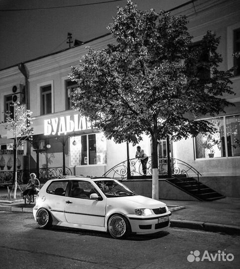 Накладки на пороги Volkswagen Polo 3-4