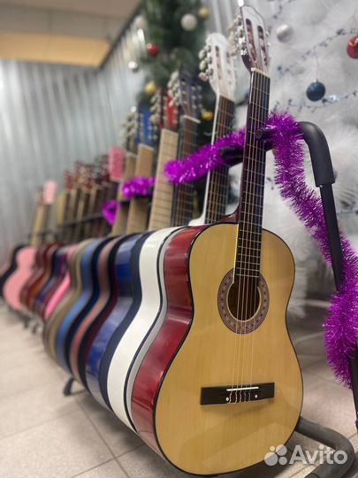 Классическая гитара Belucci + чехол