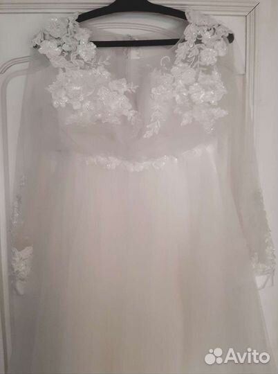 Свадебное платье