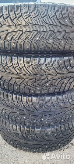 Nokian Tyres Hakkapeliitta 5 SUV 235/65 R17