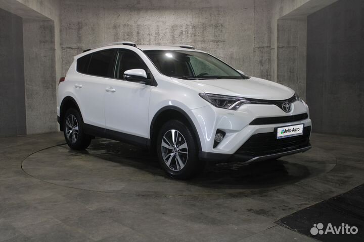 Toyota RAV4 2.2 AT, 2018, 173 820 км