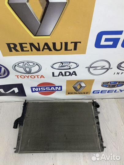Радиатор охлаждения двигателя основной Renault dus