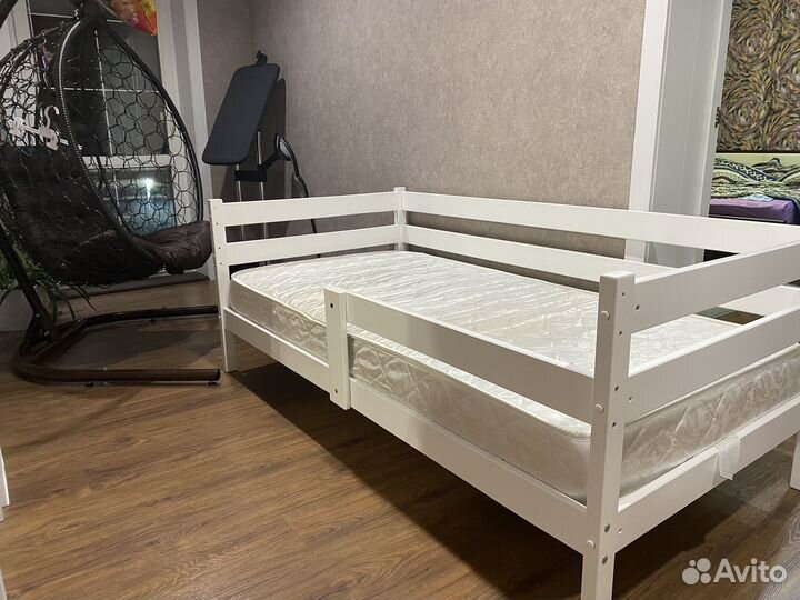 Софа из массива сосны