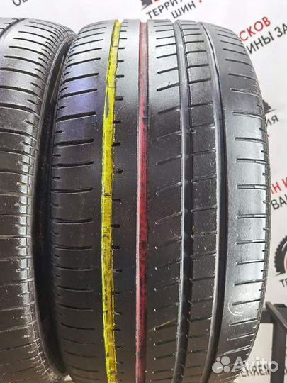 Pirelli P Zero Rosso 275/45 R19